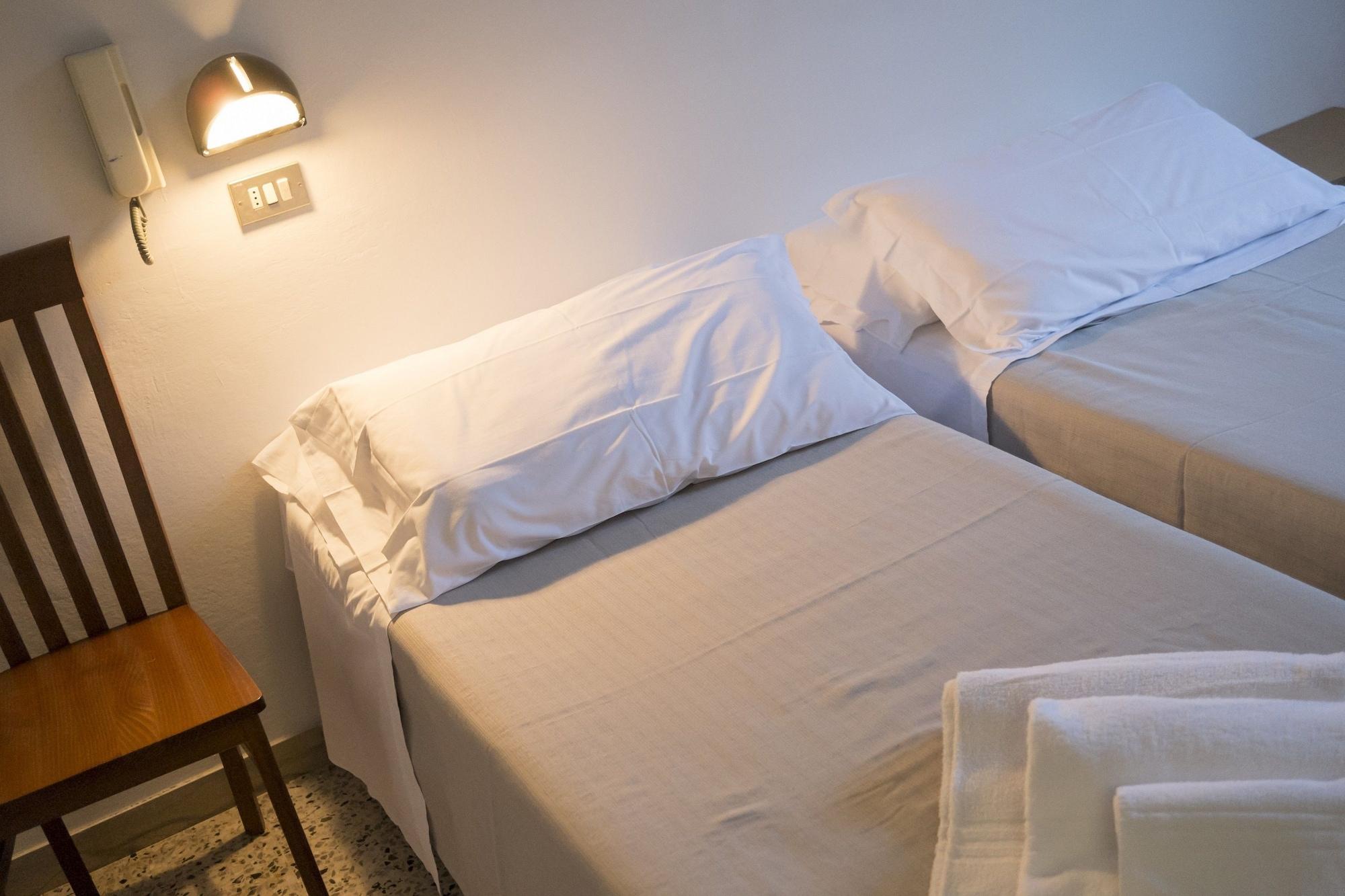 Hotel Blue Sky Rimini Esterno foto
