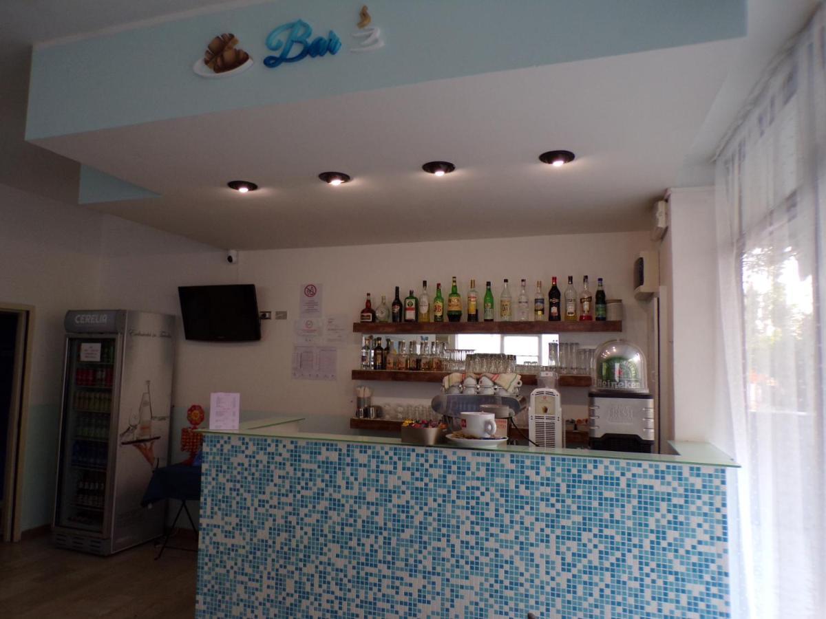 Hotel Blue Sky Rimini Esterno foto